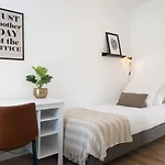 Bizstay Java 47